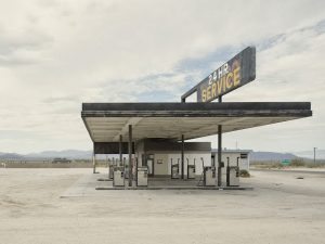 IÑAKI BERGERA - California 117, Desert Center, California .Serie: Twentysix (abandoned) gasoline stations