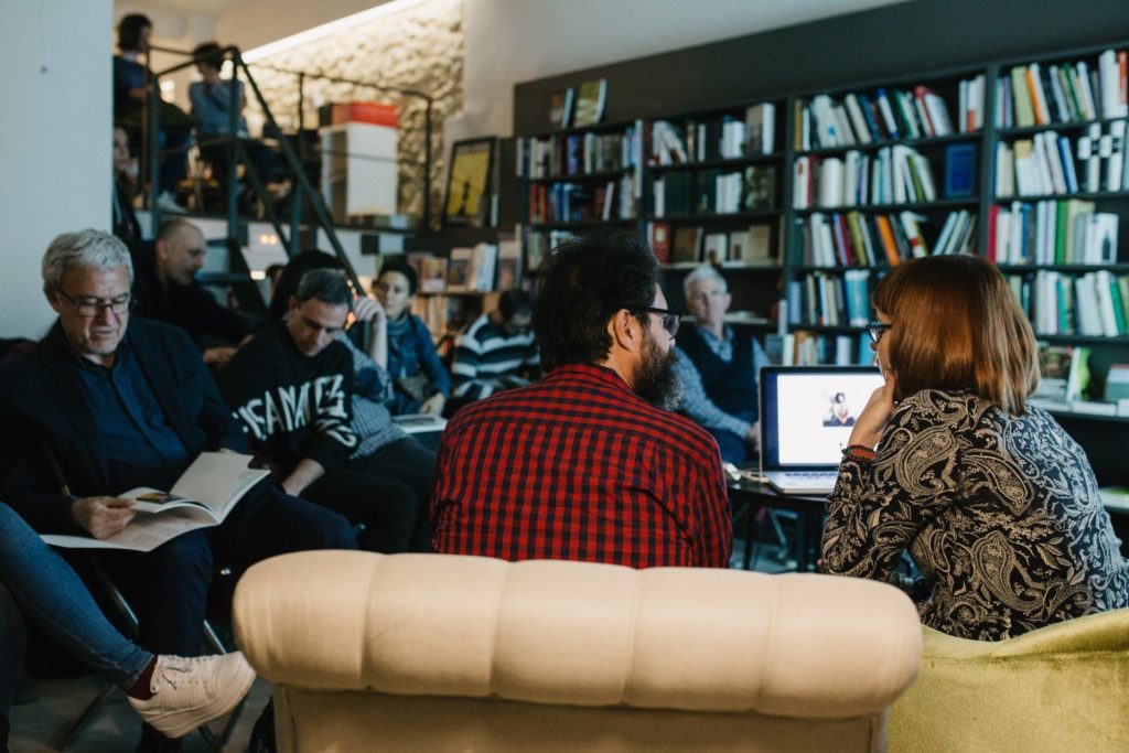 Escuela fotografía audiovisuales Mistos Alicante Talleres Curso Avanzado Profesional