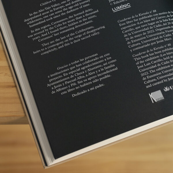 Dedicatoria del libro de fotografía Los hijos del ciervo, de José Luis Carrillos
