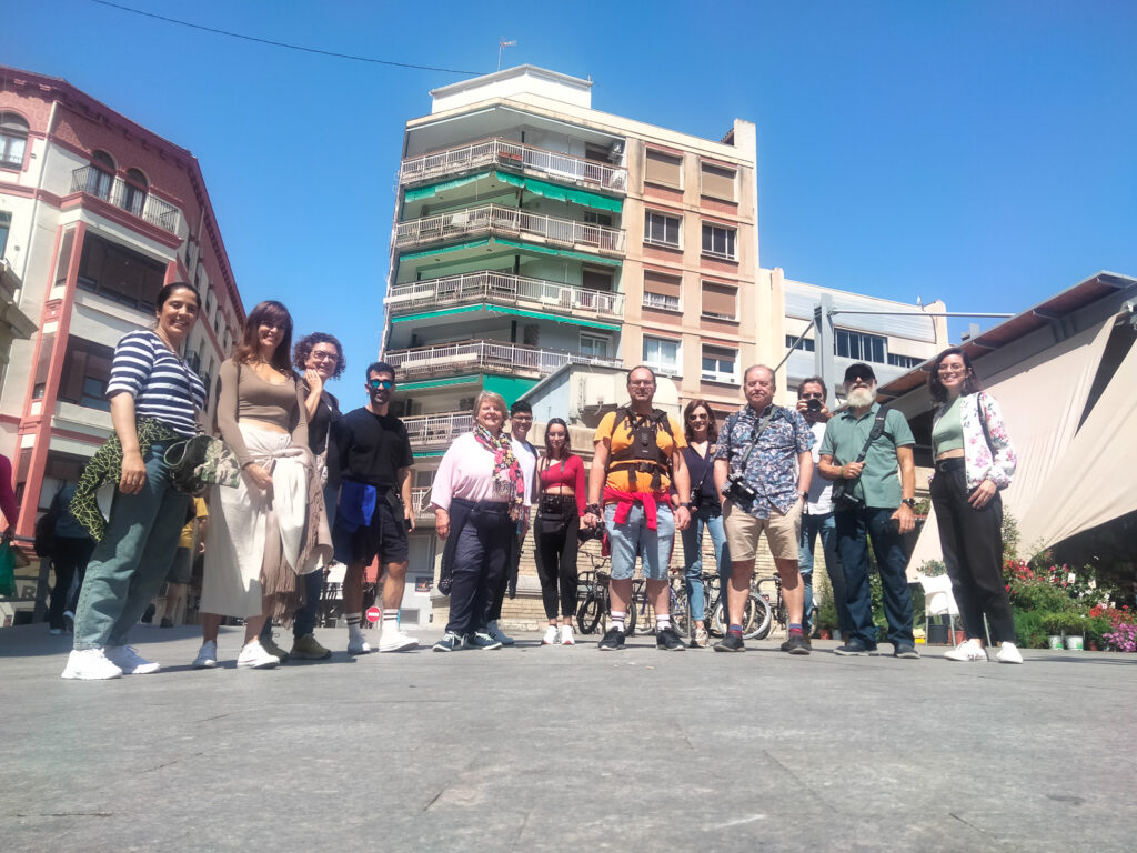 Paseo fotográfico de la escuela de fotografía Mistos en Alicante, dentro del Spring Festival