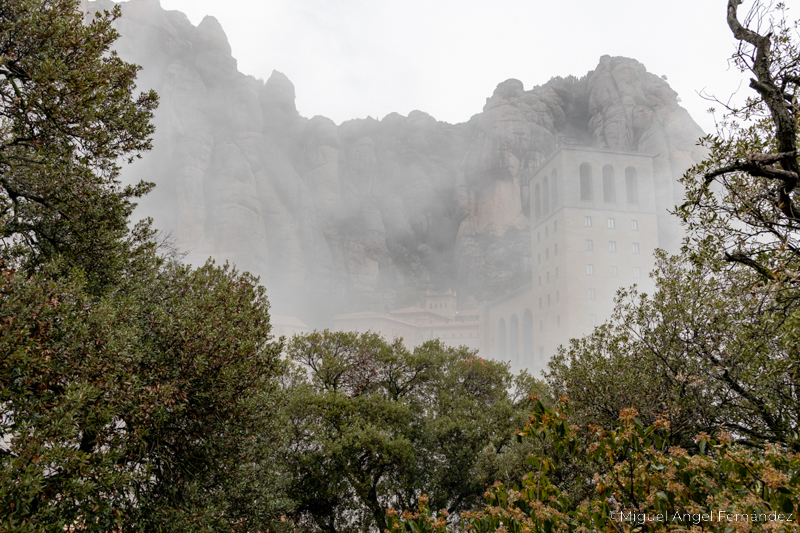 Viaje fotográfico Montserrat escuela Mistos fotografía de paisaje