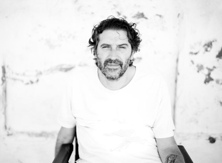 Sergio Castañeira presenta “Limbo” en la escuela de fotografía Mistos de Alicante