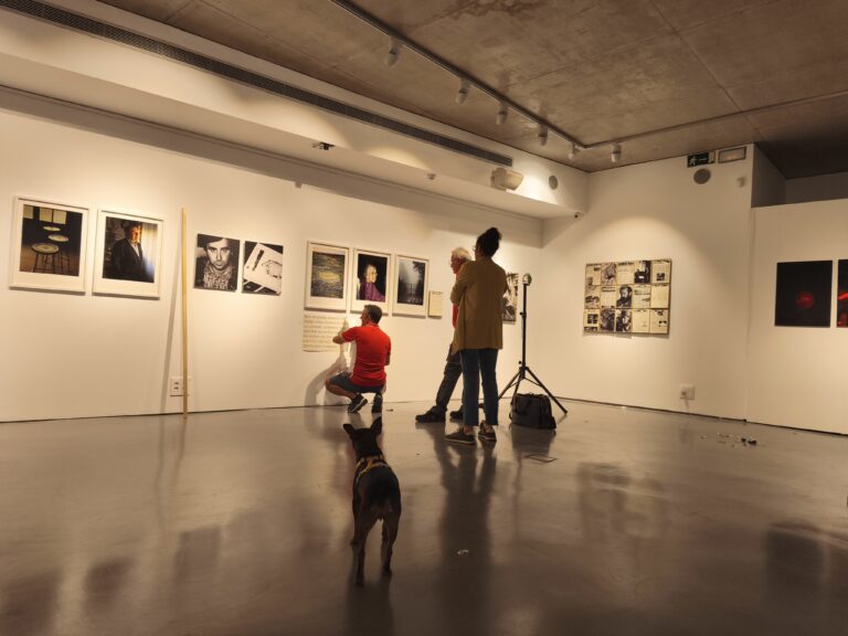 José Luis Carrillo Mistos expone en Benidorm fotografía documental Los Hijos del Ciervo Spanish Files