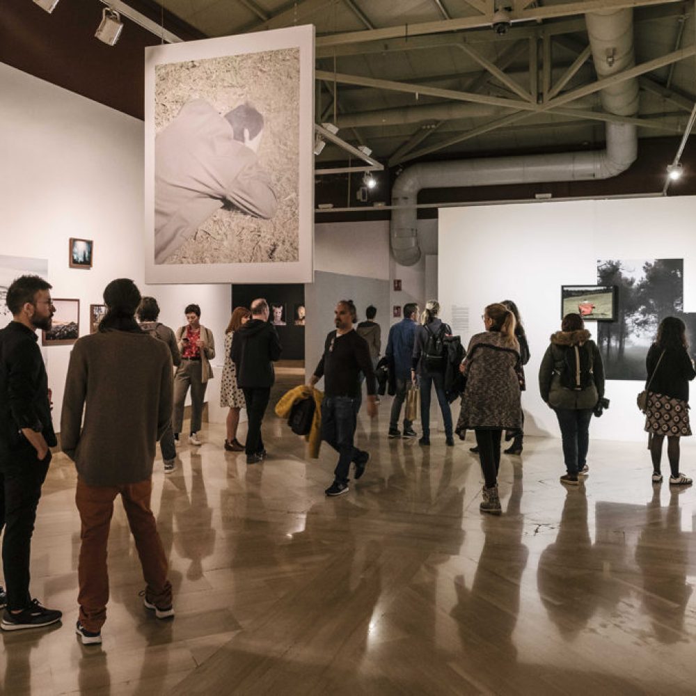 Mistos Escuela de Fotografía talleres exposiciones visitas guiadas